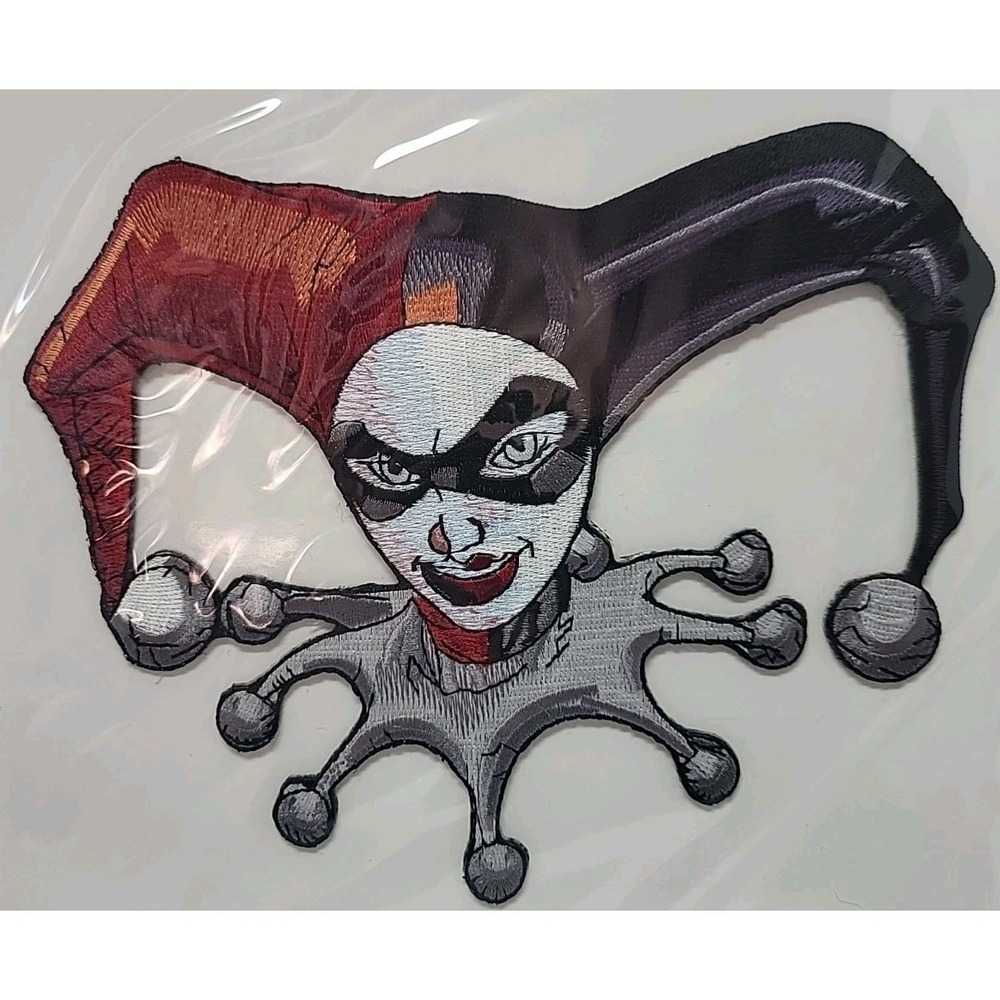 BATMAN'S Harley Quinn Head Embroidered iron-on Patch New 7‎ 1/8" Large Crafts - Picture 2 of 4